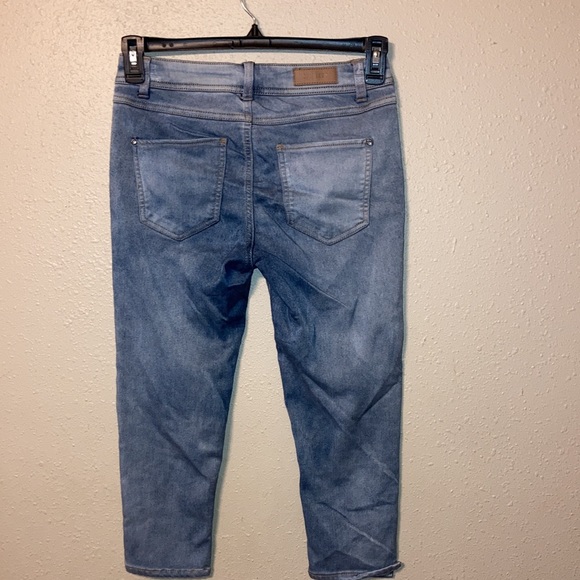 Celebrity Pink Cropped Jeans - Picture 5 of 10